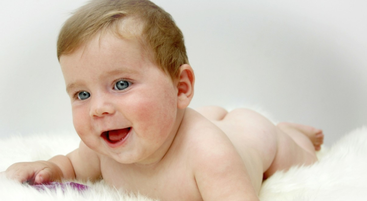 猪宝宝满月说说 猪年宝宝满月怎么发朋友圈