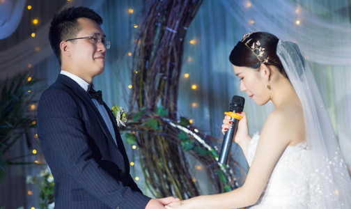 新娘在婚礼上的讲话 婚礼女方讲话