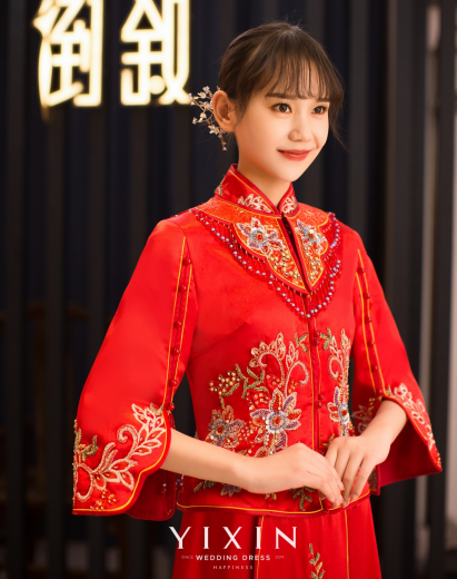 过年衣服搭配 过年穿什么衣服好