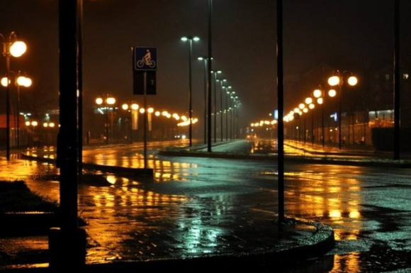 下雨了发朋友圈的说说 下雨天心情低落的说说