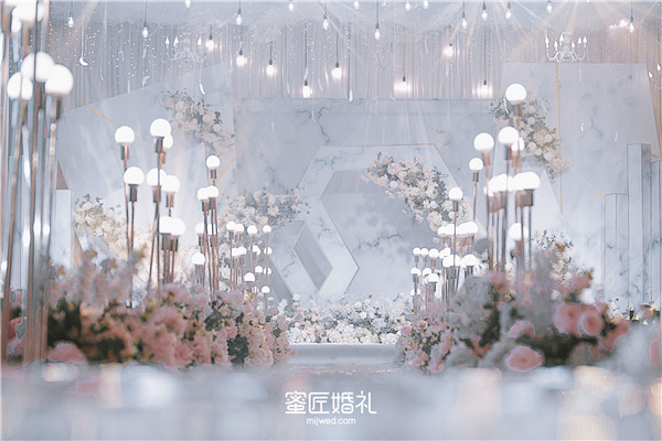 夫妻吵架后的心痛话语 夫妻吵架想发泄的句子