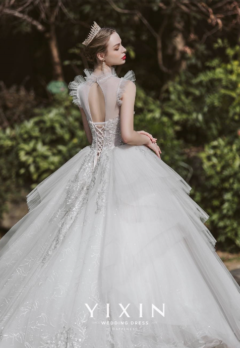 穿婚纱的朋友圈说说 适合穿婚纱的微信句子