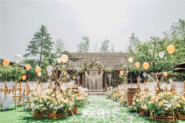 夫妻吵架后朋友圈说说