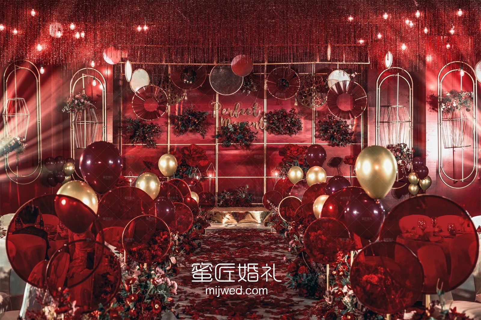 婚纱照相框哪种材质好 哪种婚纱照相框较贵