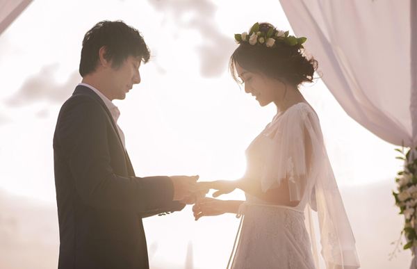 新婚真情告白感动到哭