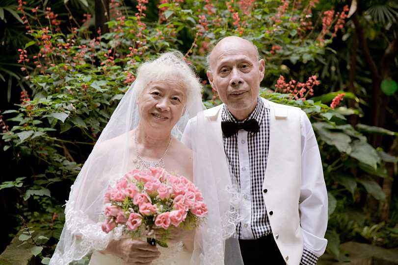 金婚是指什么婚龄 父母金婚送什么礼物