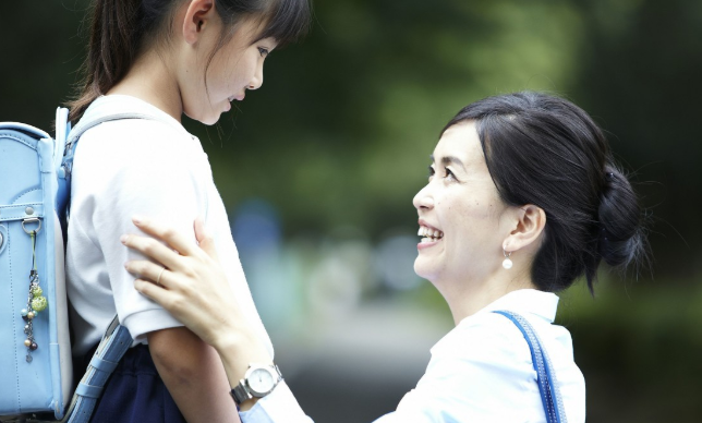 女儿九岁生日发个说说