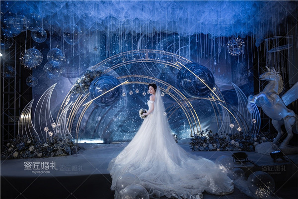 适合离婚发的朋友圈 女人离婚后发的朋友圈