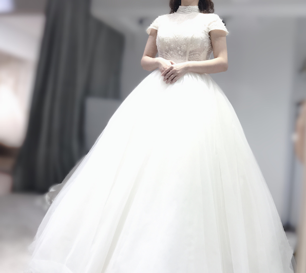  买婚纱价格一般多少钱