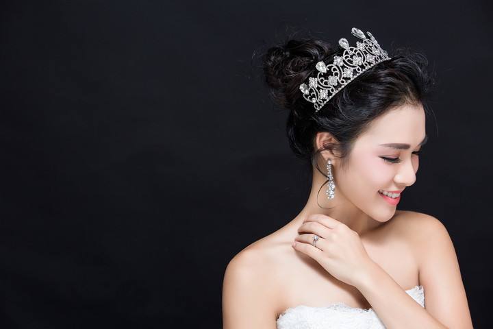 拍婚纱照要怎么笑 拍婚纱照怎么拍好看