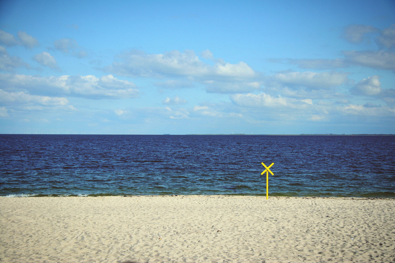 结婚十六年朋友圈说说简短