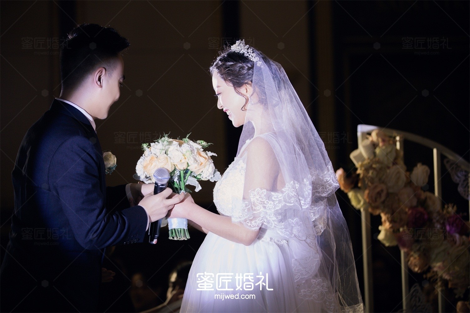 怎样给女朋友一个浪漫的求婚