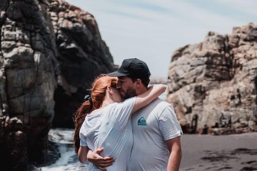 2020疫情较火朋友圈 较近疫情的搞笑朋友圈