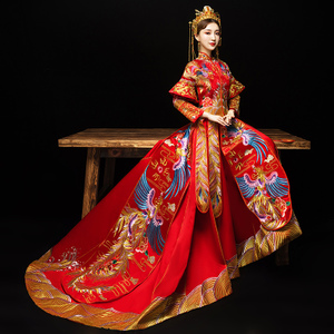 婚纱里面穿些什么 婚纱里面怎么穿