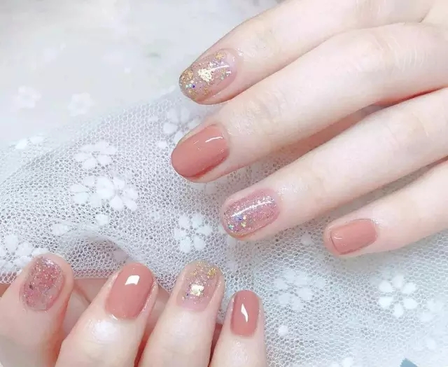 结婚戒指男女戴哪只手