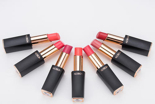 38节给女朋友送什么礼物 妇女节送女朋友什么礼物