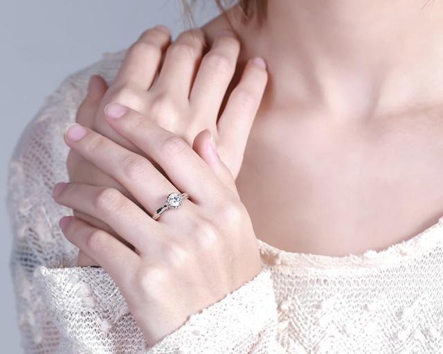 晒钻戒的说说大全