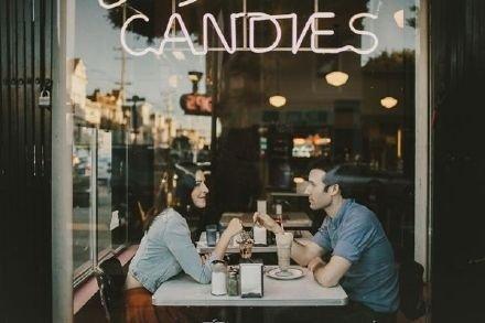 表达我爱你的短句子 爱你的句子短句