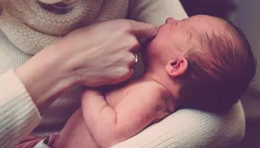 妇女节送未来婆婆什么礼物好 初次送婆婆什么礼物好