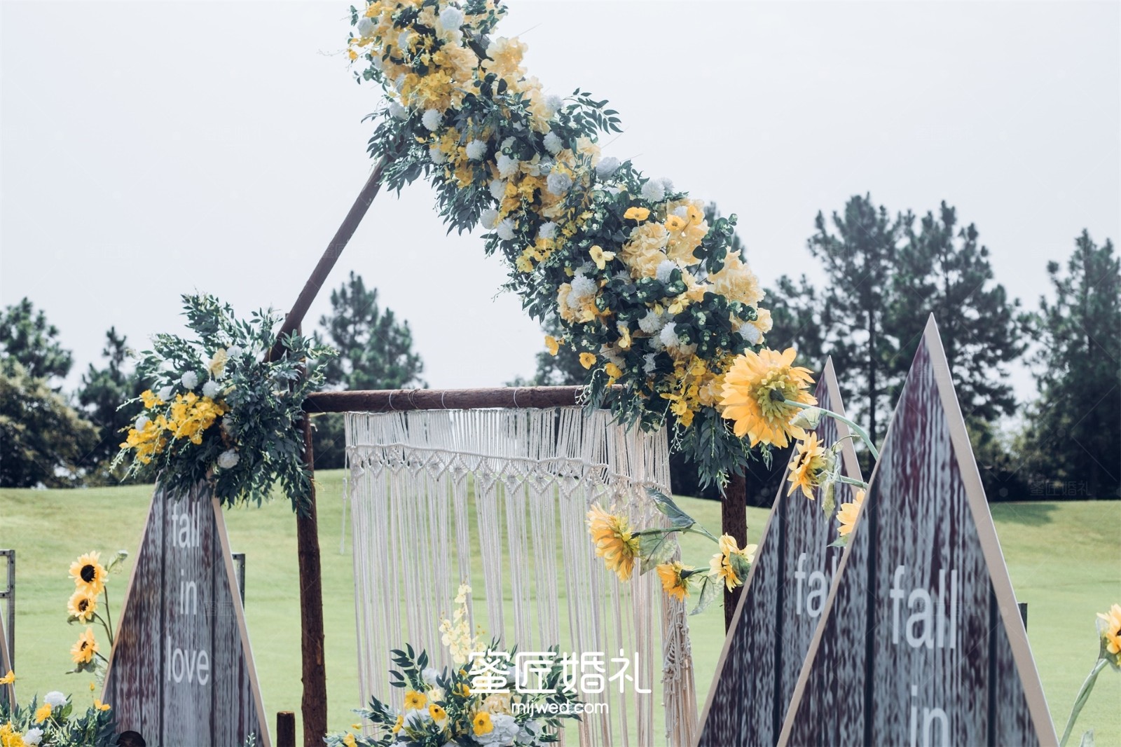 婚礼现场迎宾区照片怎么选