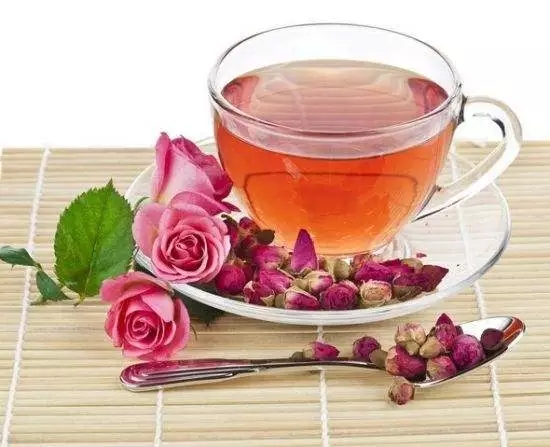  粉底液和隔离霜的区别