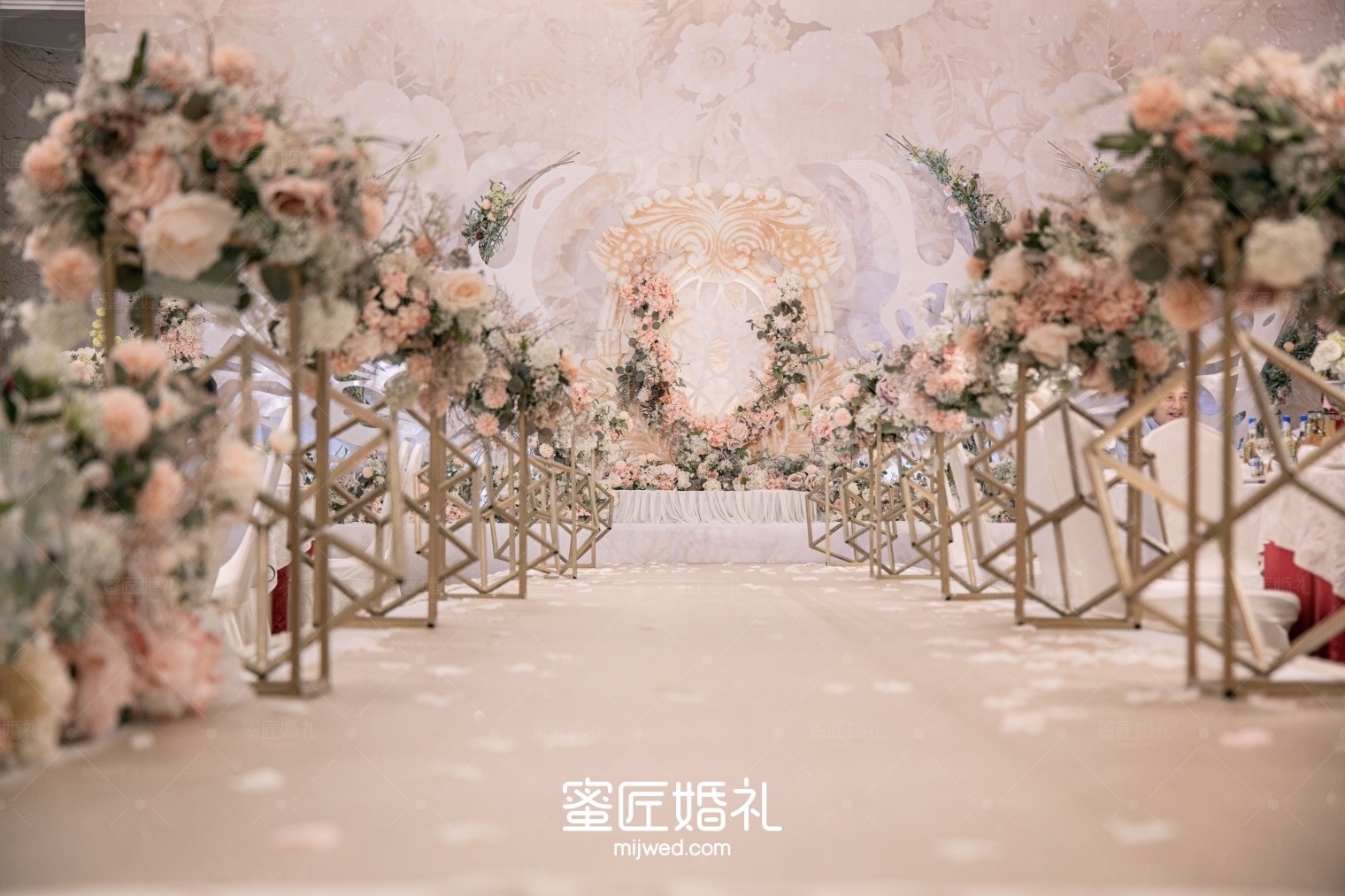 合肥花海主题婚礼策划