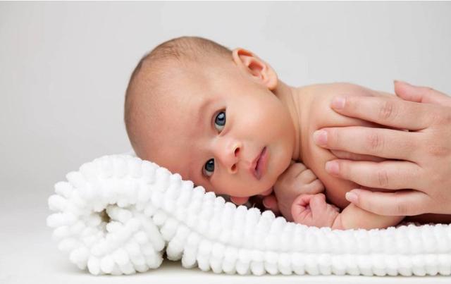 生宝宝报喜微信朋友圈