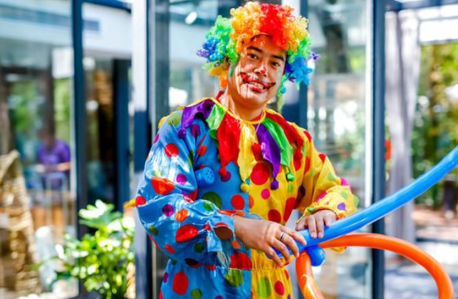 小孩生日派对怎么布置