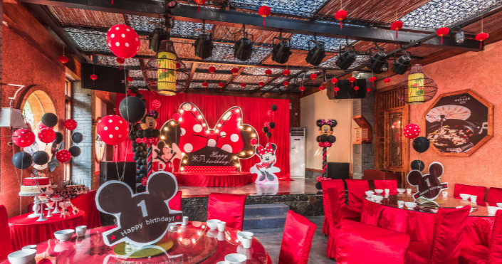 宝宝宴酒店门口打印什么字 宝宝宴酒店门口祝贺怎么写