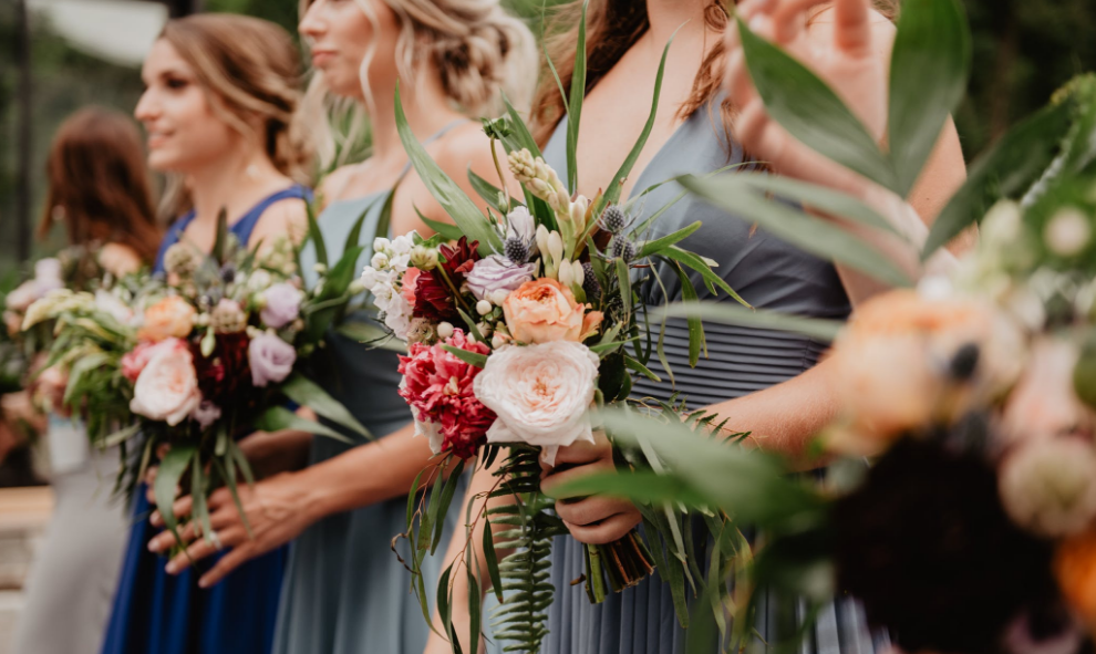  拦门伴娘喊什么口号