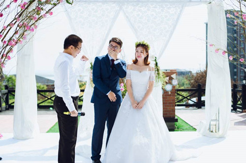 主持人婚礼开场词 主持人婚礼台词