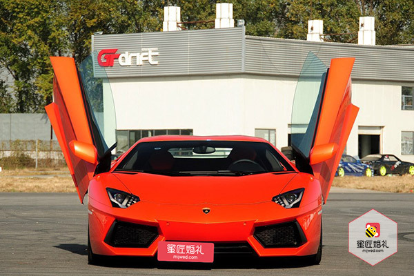 结婚租一台法拉利多少钱