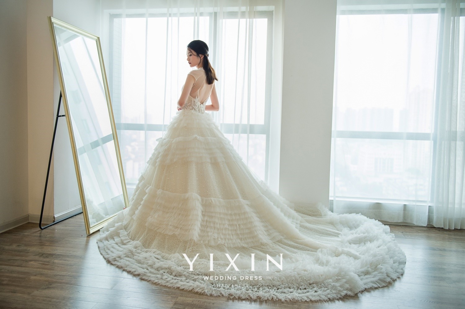 结婚女方买几套新衣服