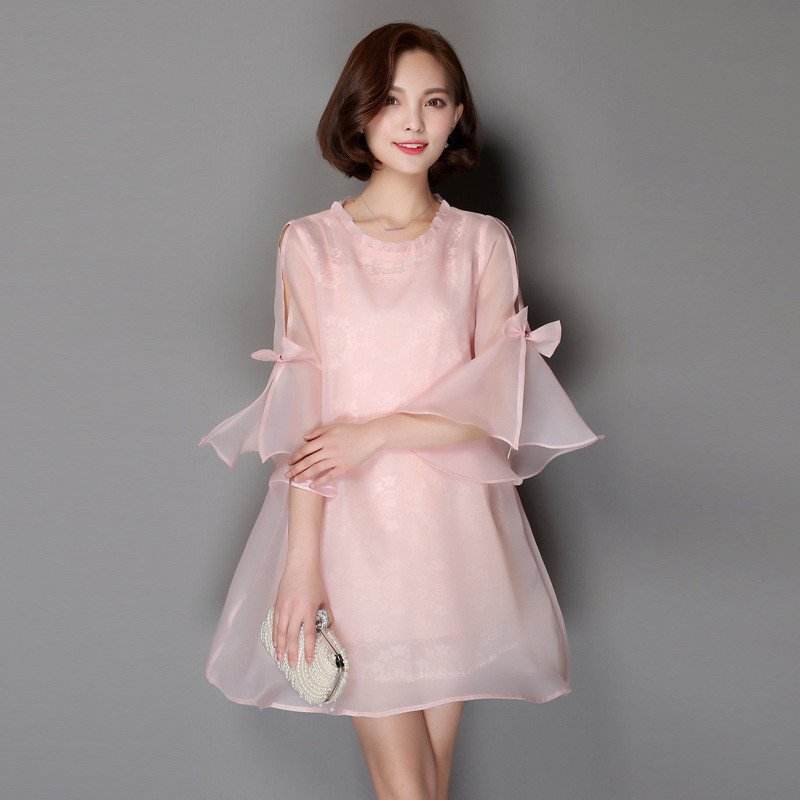 参加妹妹婚礼穿什么好 参加宴会穿什么衣服