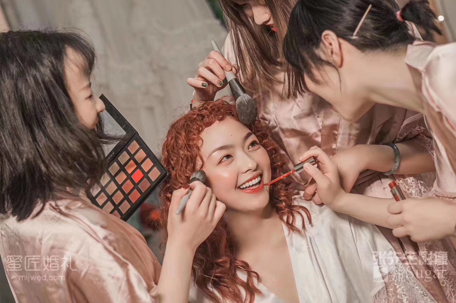 结婚三身衣服指什么