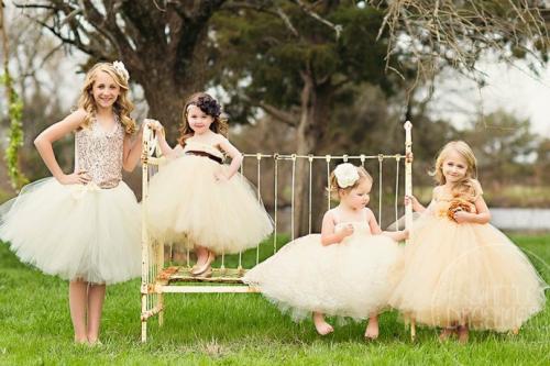 儿童参加婚礼衣服