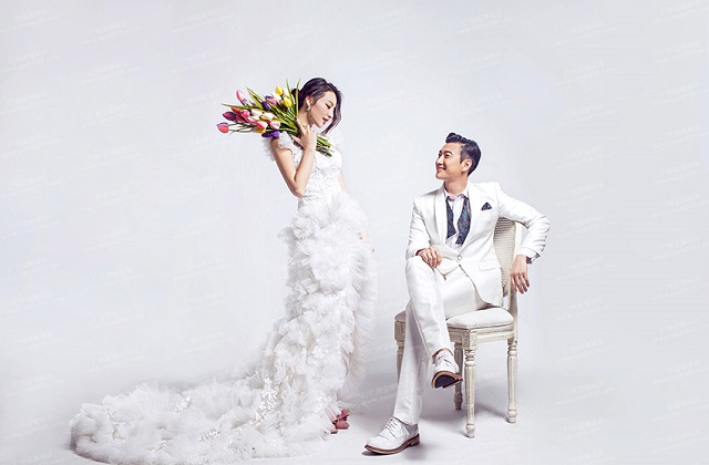 婚纱照摆台有用吗 婚纱照摆台照片怎么选