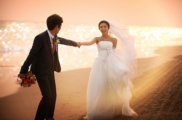 冬季拍婚纱照的优势有哪些 冬季婚纱照怎么拍