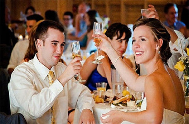 户外婚礼自助餐怎么样 婚礼自助餐价格是多少