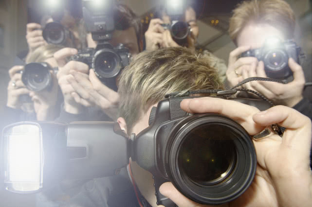 婚礼跟拍就是婚礼摄像吗 婚礼跟拍主要做些什么