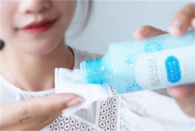 怎么卸妆不伤皮肤