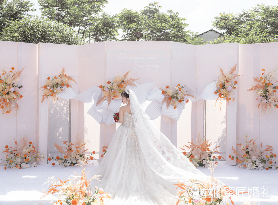 婚礼跟妆师会全天为新娘补妆吗 婚礼跟妆服务有多久