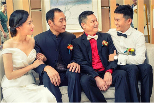 婚礼父亲致辞范文 新郎父亲婚礼致辞怎么说