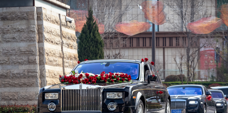 婚车一般几辆比较好多少钱 婚车车队几辆好