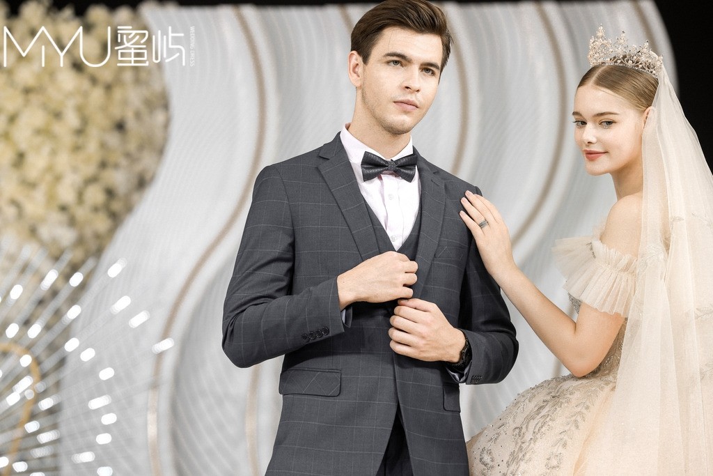 新郎礼服搭配图片欣赏 新郎婚服图片大全