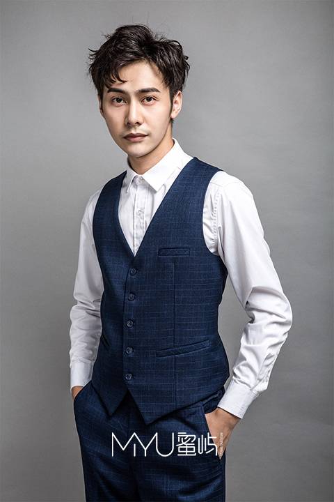 新郎礼服搭配图片欣赏