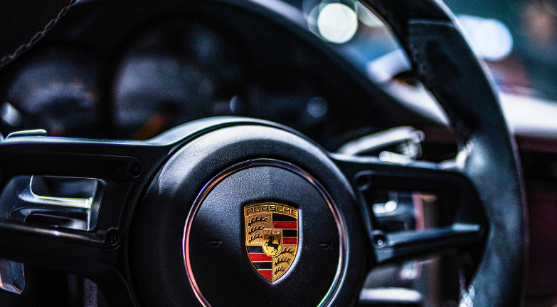 现在婚车头车一般用什么车 现在婚车头车一般用什么车较多