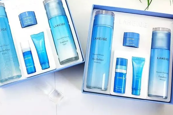 痘痘肌用什么护肤品 油性痘痘肌护肤品推荐