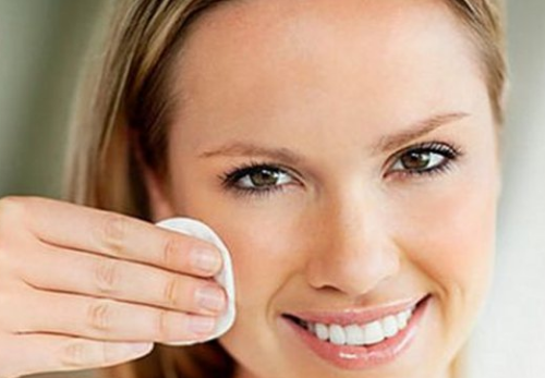 脸上反复长痘怎么调理