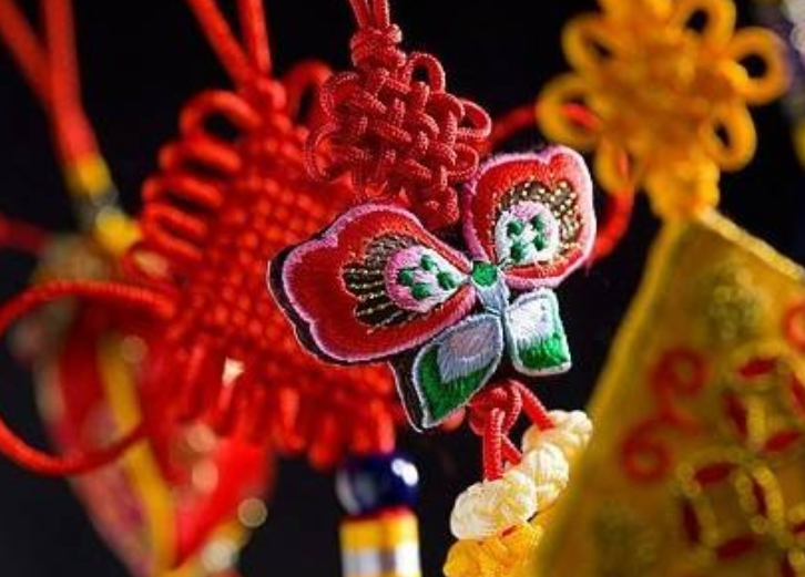 端午节的由来和风俗作文 端午节的由来和风俗简介